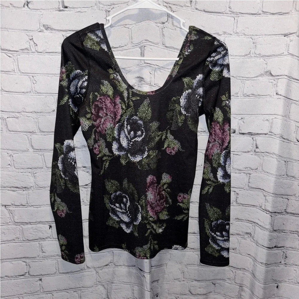 Lululemon Long Sleeve Scoop Neck Floral Rose Green Pink White Black Shirt Sz 6 - Picture 3 of 7